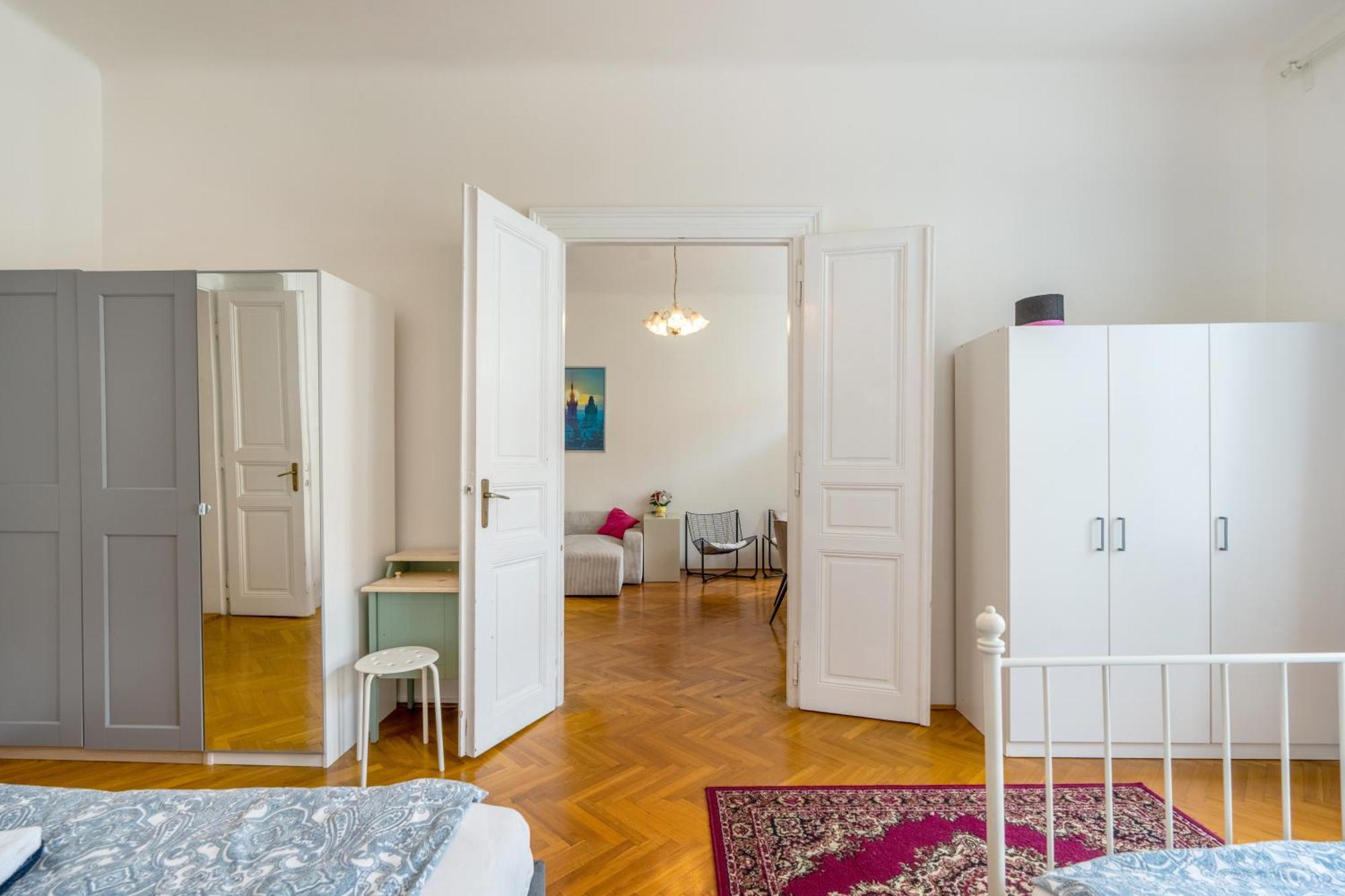 Apartments Vezenska Прага Номер фото