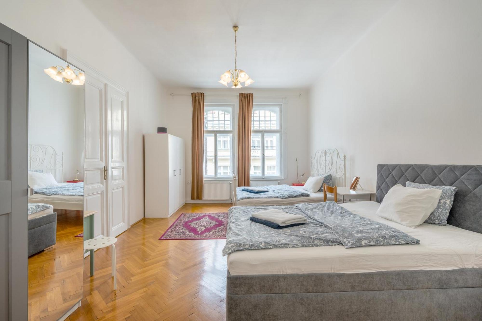 Apartments Vezenska Прага Номер фото
