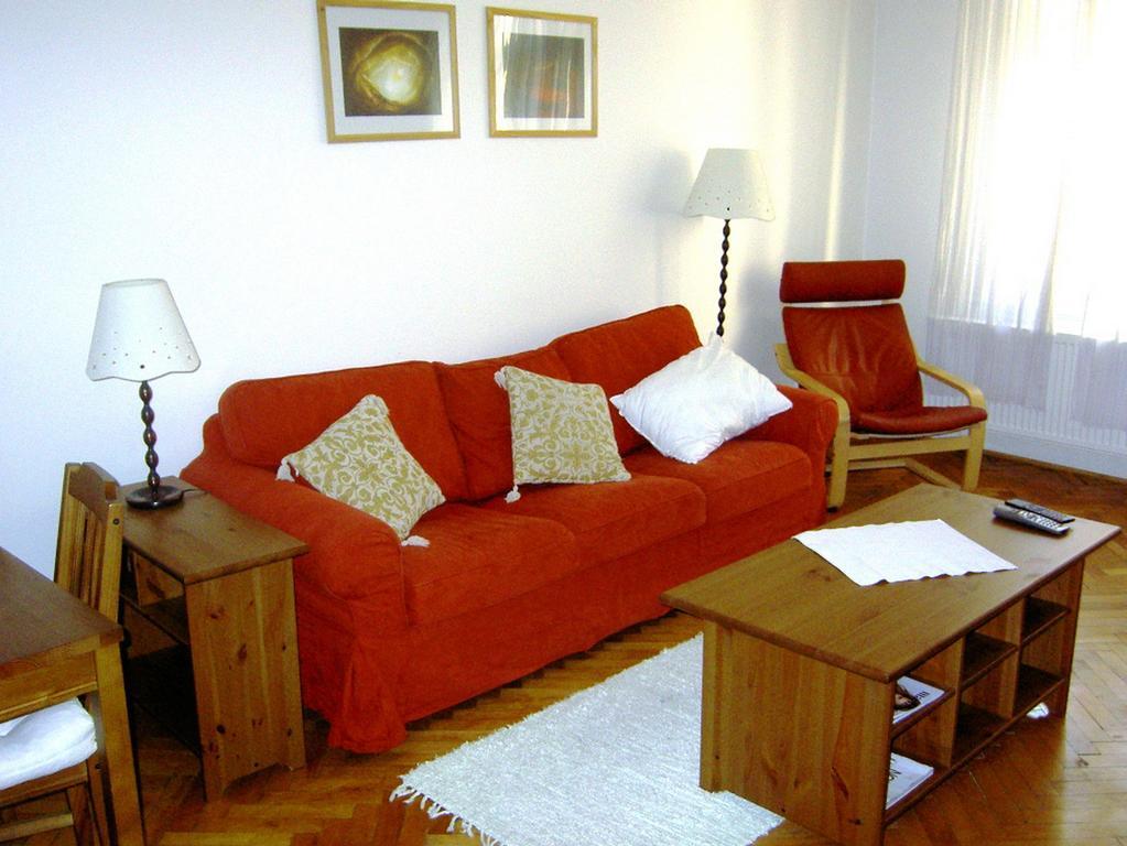 Apartments Vezenska Прага Номер фото