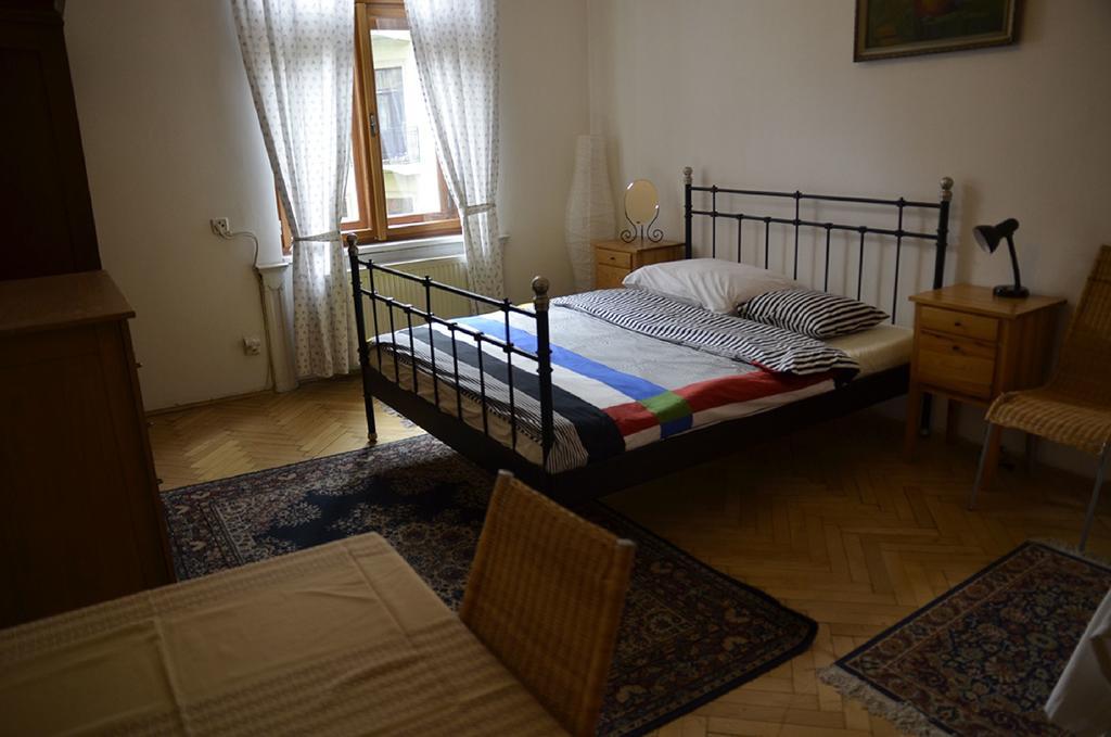 Apartments Vezenska Прага Екстер'єр фото