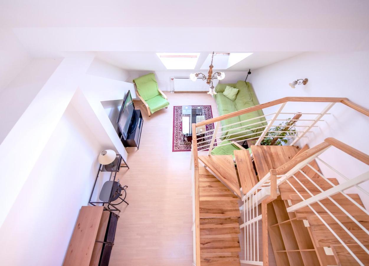 Apartments Vezenska Прага Екстер'єр фото